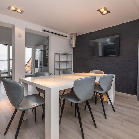 Penthouse Apartment With Terrace Riga Buitenkant foto