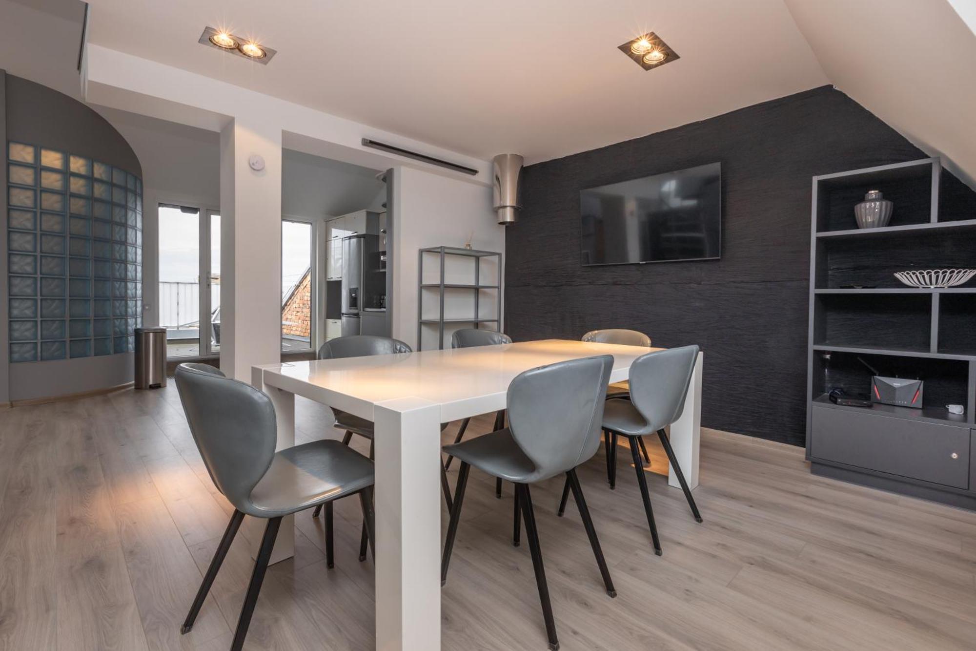 Penthouse Apartment With Terrace Riga Buitenkant foto