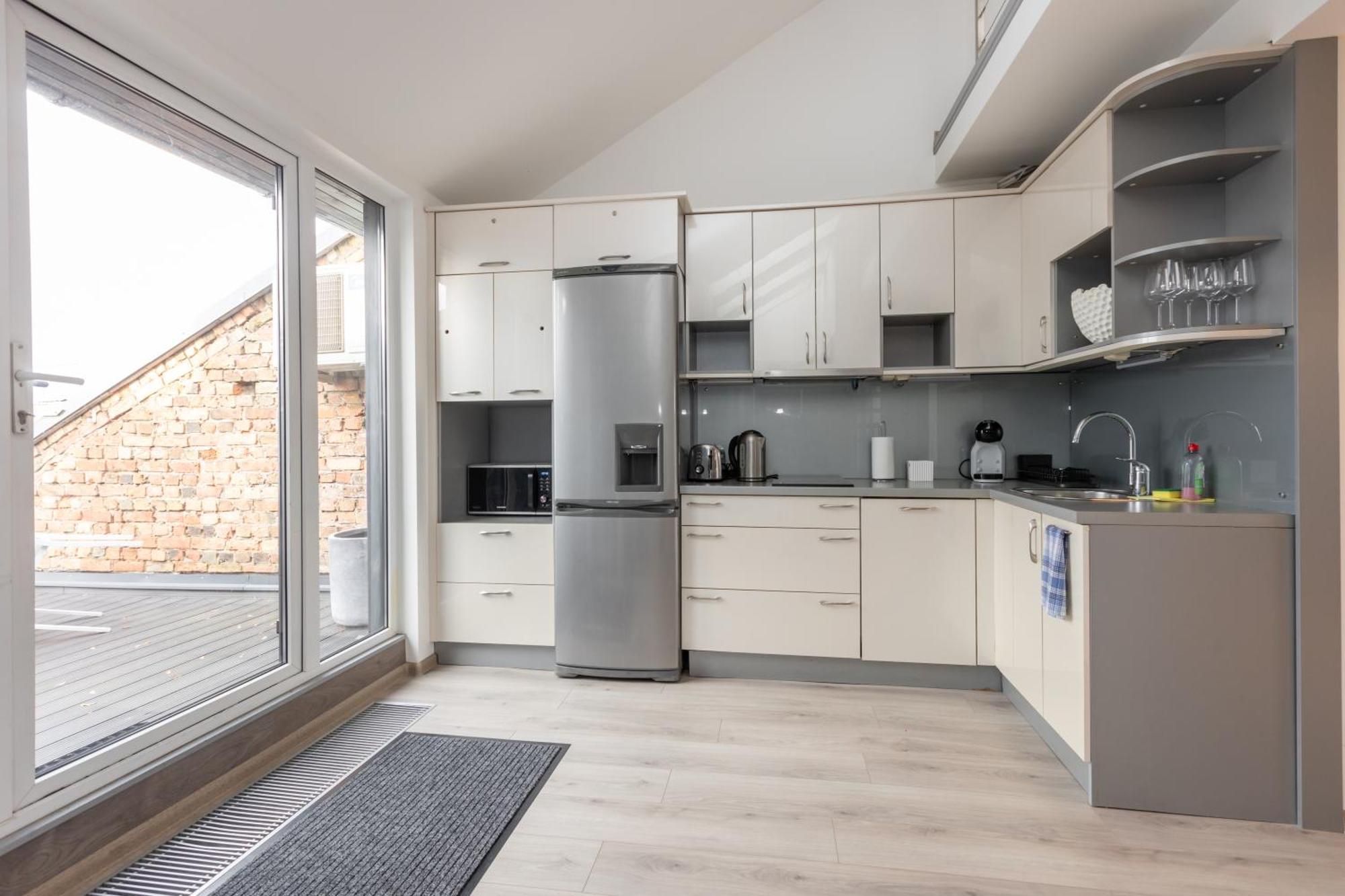Penthouse Apartment With Terrace Riga Buitenkant foto