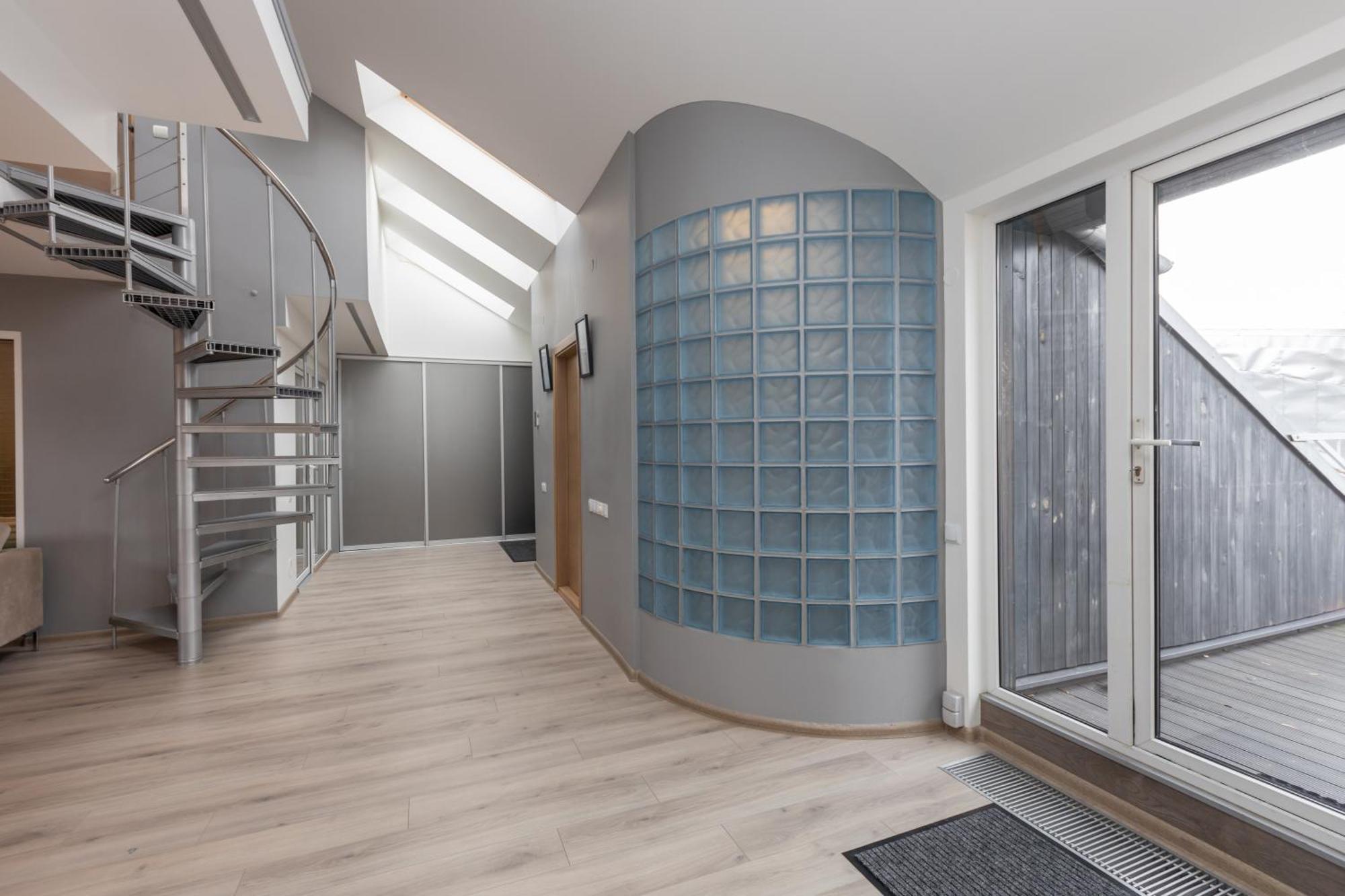 Penthouse Apartment With Terrace Riga Buitenkant foto